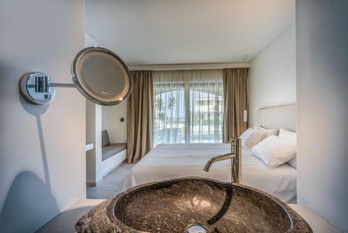 Hotel Caravel Suites - Adults Only