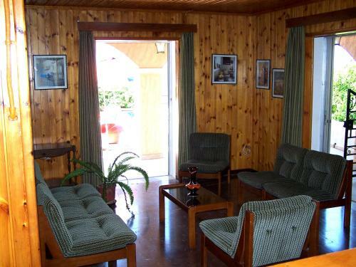 Akis Apartments