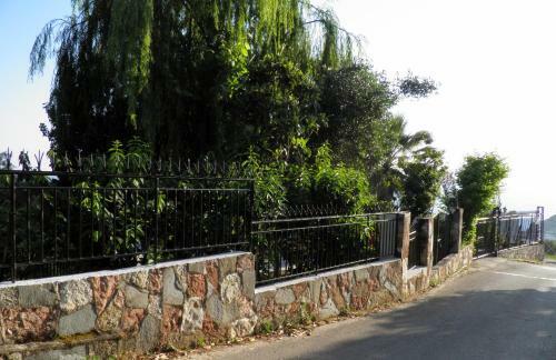 Akis Apartments