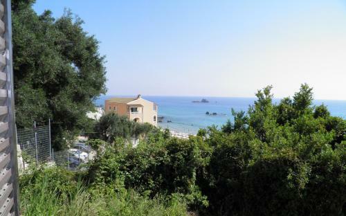 Akis Apartments