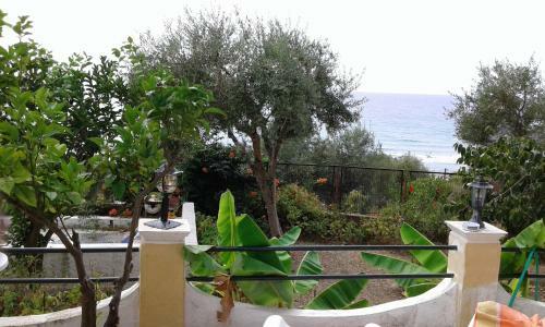 Akis Apartments