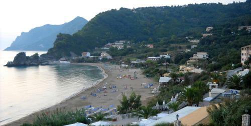 Akis Apartments