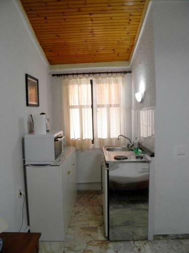 Akis Apartments