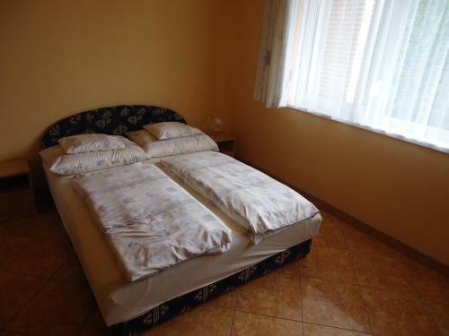 Apartamento Aranyapartman