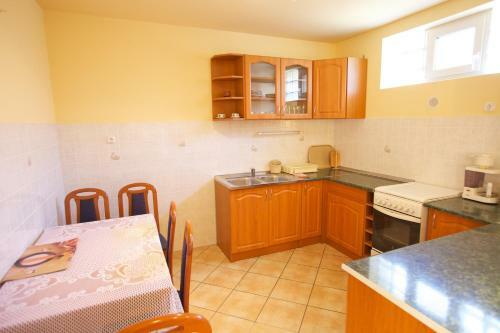 Apartamento Aranyapartman