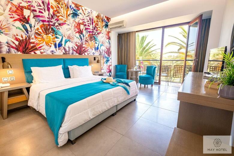 May Beach Hotel