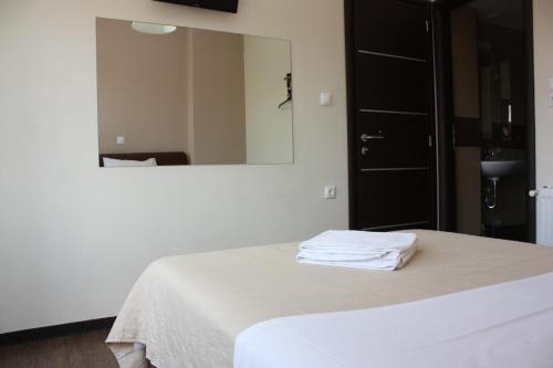 Hostal Pella Inn Hostel