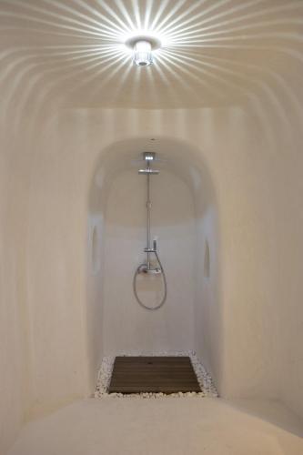Villa Lydia Cavehouse