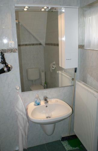 Sz�cs�nyi Apartman