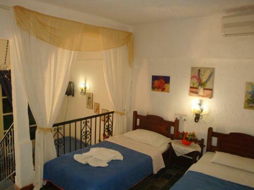 Maria-flora Apartments