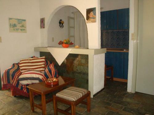 Maria-flora Apartments