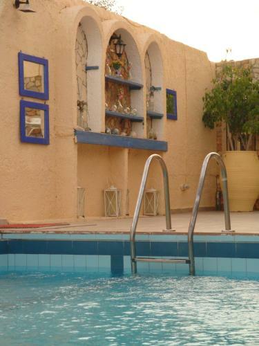 Maria-flora Apartments