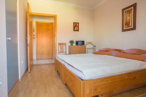 Margaret Apartman