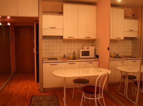 Mary-ann Non-stop Apartments