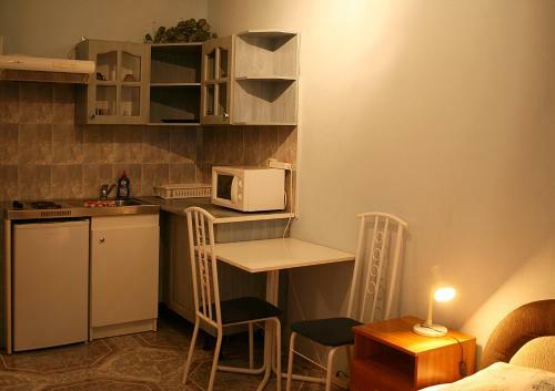 Mary-ann Non-stop Apartments