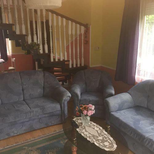 Ili Vend�gh�z
