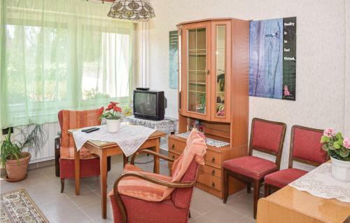 Holiday Home Kiss Ern� Utca-zam�rdi