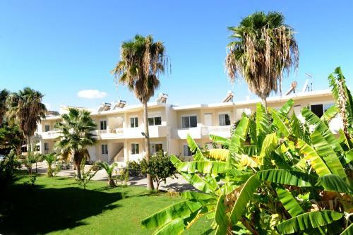 Aparthotel Evilion Hotel