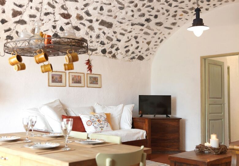 Afoura Houses, Exo Gonia