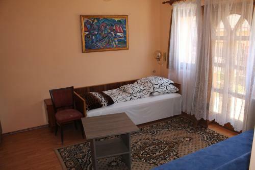 Hostal Di�fa Vend�gh�z