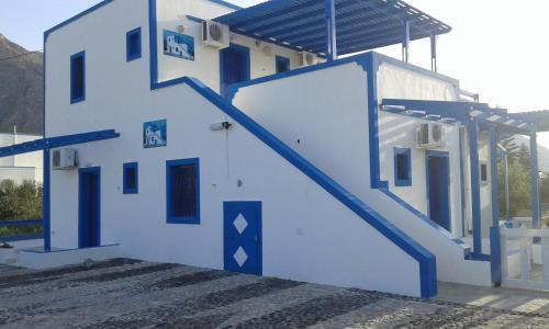 Studios Apartments Kapetanios