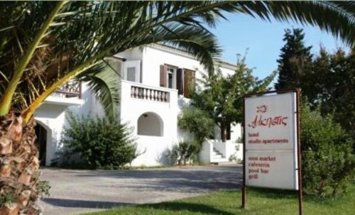 Aparthotel Alkistis Hotel