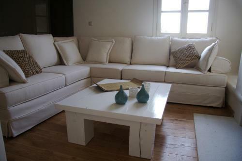 Villa Xenon Estate