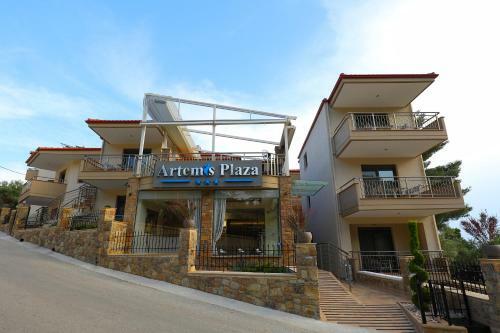 Hostal Artemis Plaza