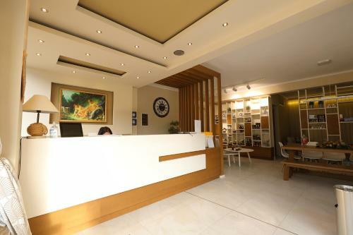 Hostal Artemis Plaza