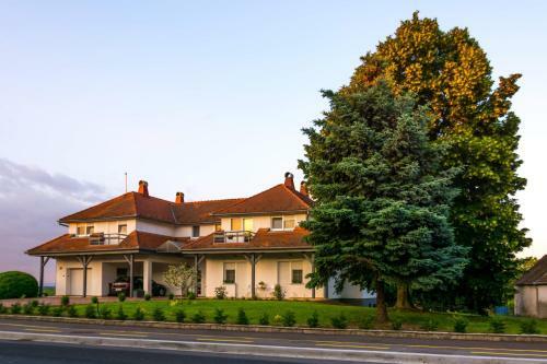 Bed & Breakfast Coraline Vend�gh�z