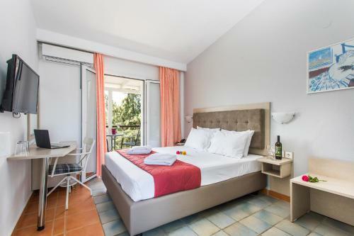 Coral Blue Beach Hotel