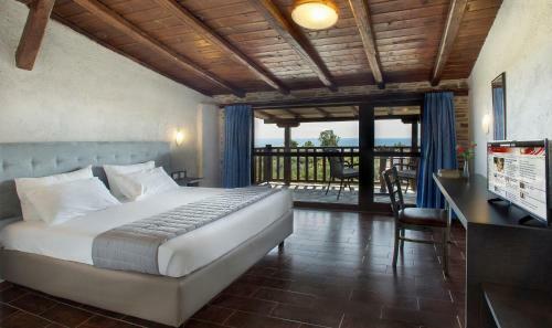 Coral Blue Beach Hotel