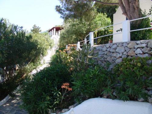 Hotel Aegean Home Studios & Apartments
