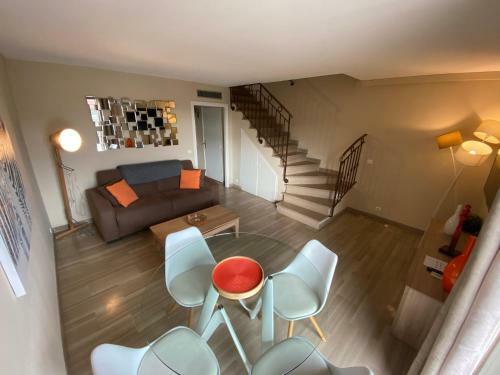 Eden Palace Apartment