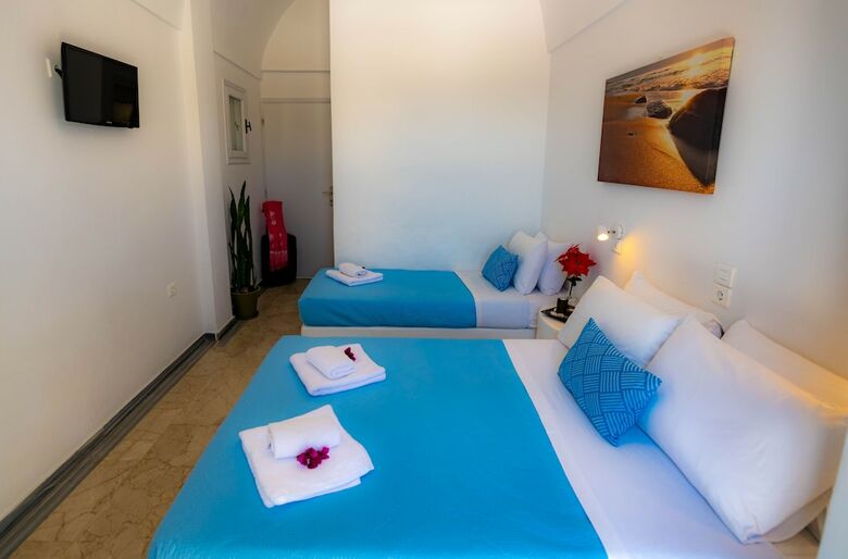 Hostal Join Us Low Cost Rooms