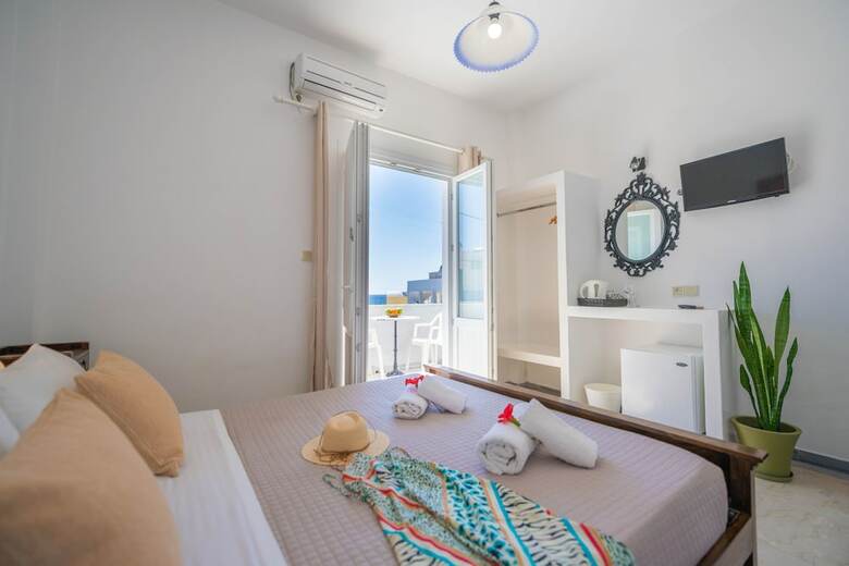 Hostal Join Us Low Cost Rooms