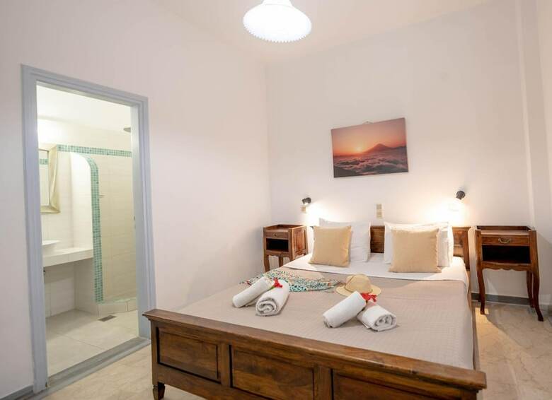 Hostal Join Us Low Cost Rooms