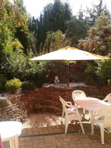 Bed & Breakfast Cecey Vend�gh�z