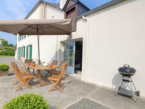 Holiday Home La Hulotais