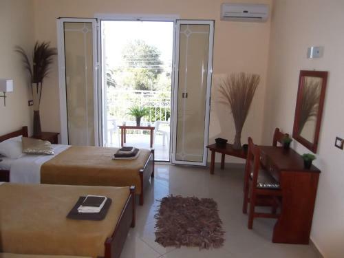 Mariana Hotel