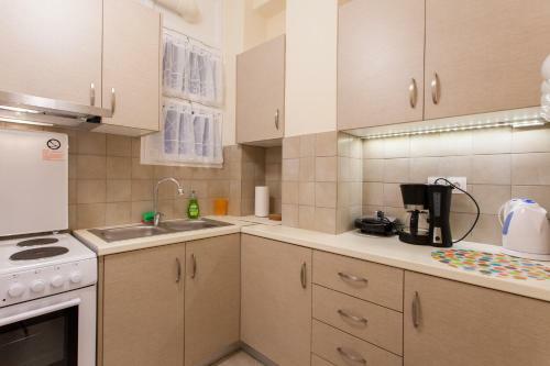 Pentelis Apartment