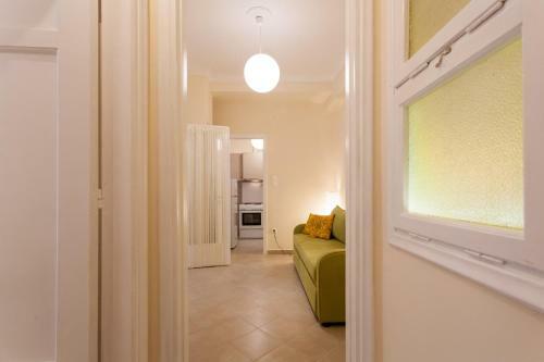 Pentelis Apartment