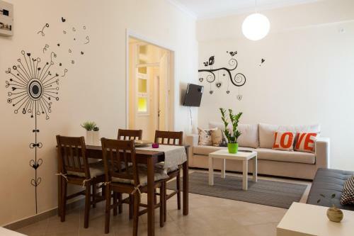 Pentelis Apartment