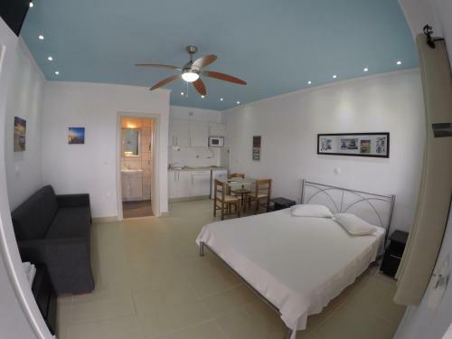 Aparthotel Andromaches Holiday Apartments
