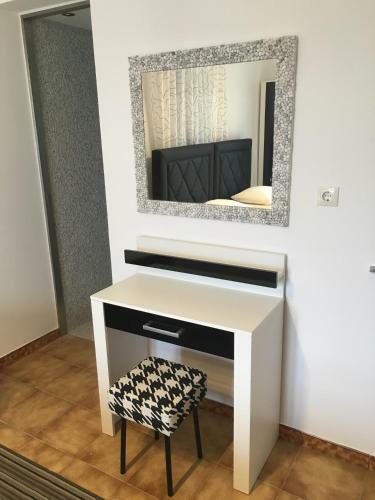 Hotel Nazos 1