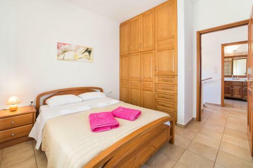 Villa San Dimitrio House On The Beach