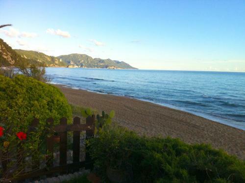 Glyfada Beachfront Apartments And Villas