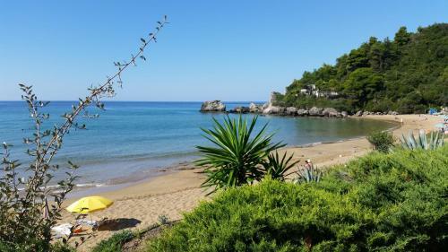 Glyfada Beachfront Apartments And Villas