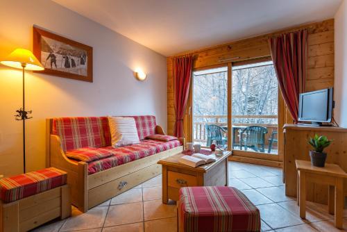 Aparthotel Lagrange Vacances Le Hameau Du Rocher Blanc