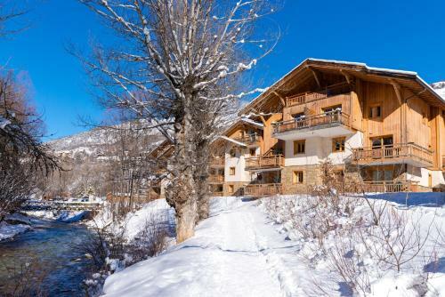 Aparthotel Lagrange Vacances Le Hameau Du Rocher Blanc